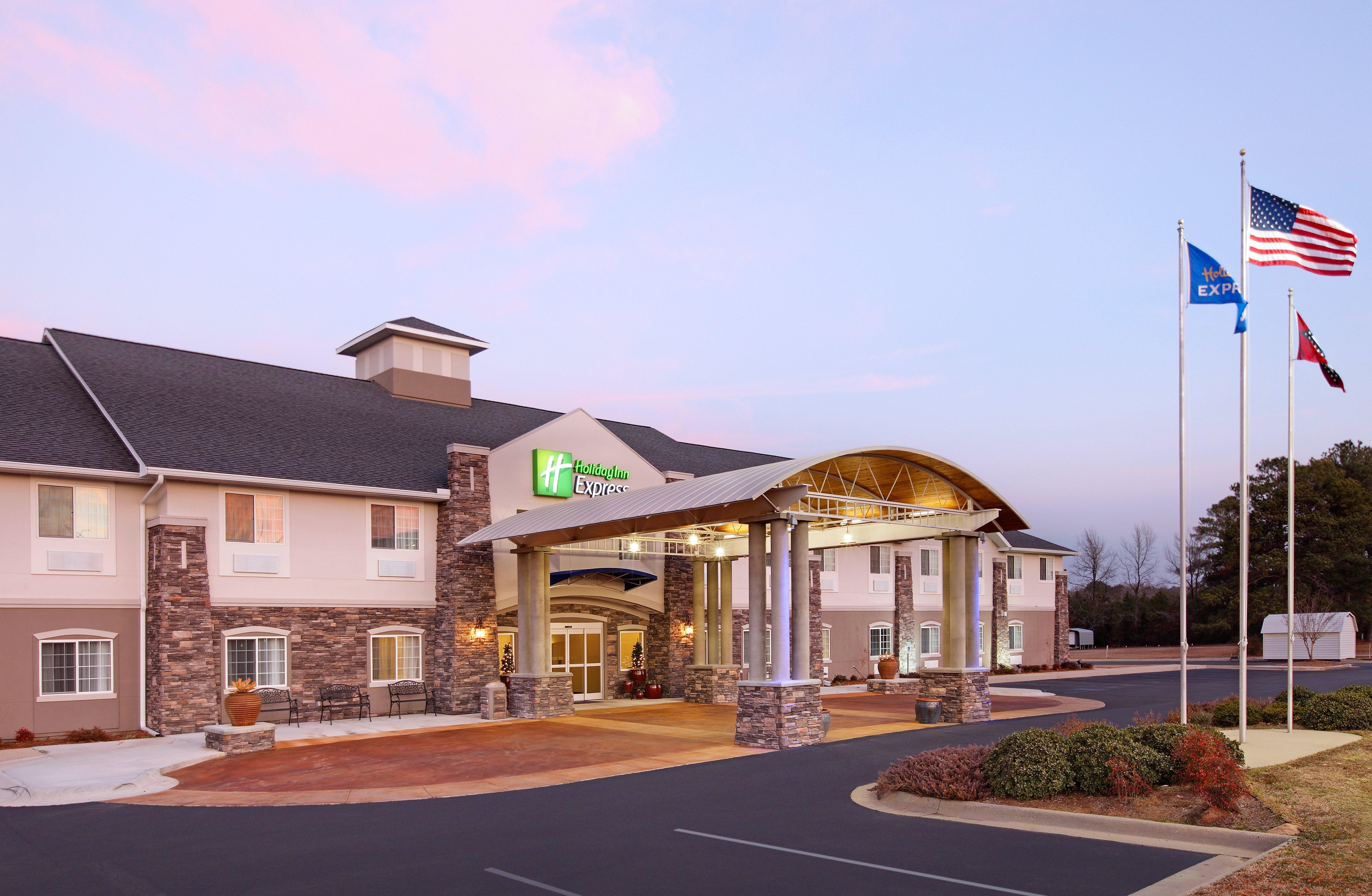 Holiday Inn Express Monticello By Ihg Exteriör bild