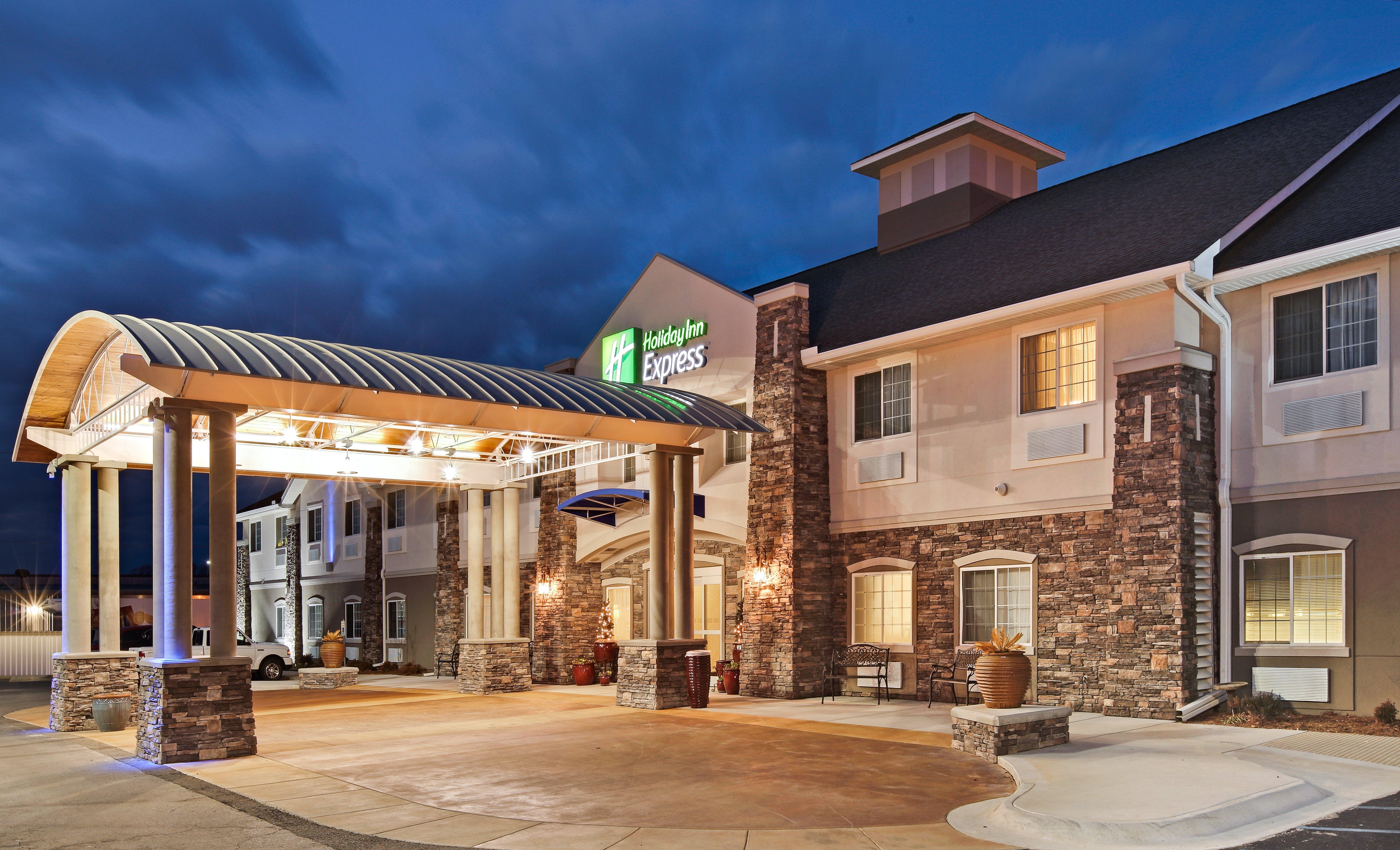 Holiday Inn Express Monticello By Ihg Exteriör bild